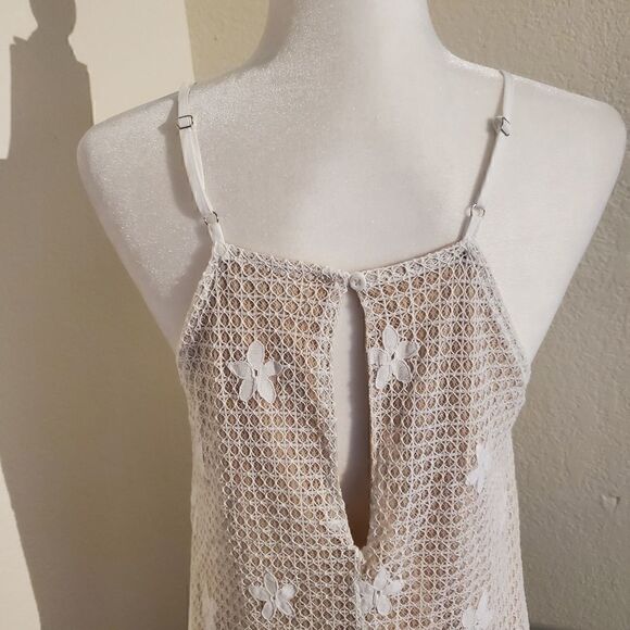 Francesca's Nude Floral Eyelet Dress L - Picture 6 of 13